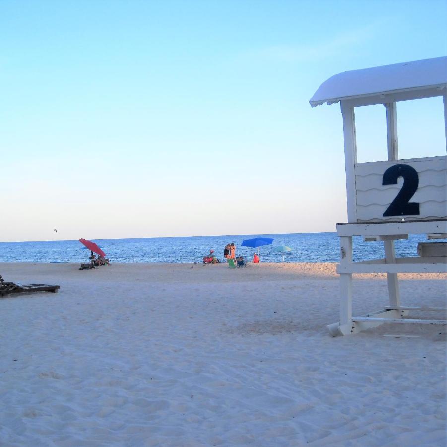 Budget Friendly Condo Perfect For A Romantic Getaway Within Walking Distance To The Beach! Gulf Shores Exterior foto